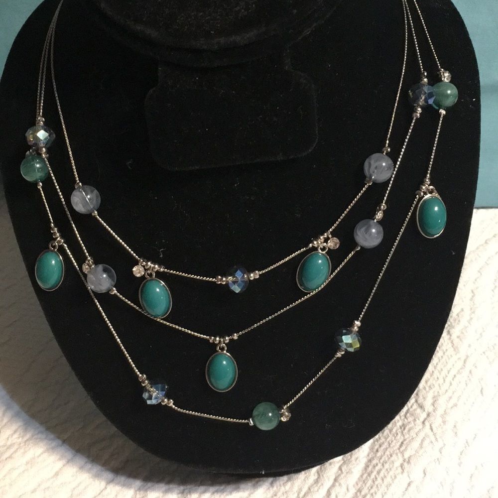 Costume jewelry Three strand necklace